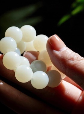 精选新疆和田玉手链羊脂白玉黑山料手串10mm男女圆珠手串轻奢礼物