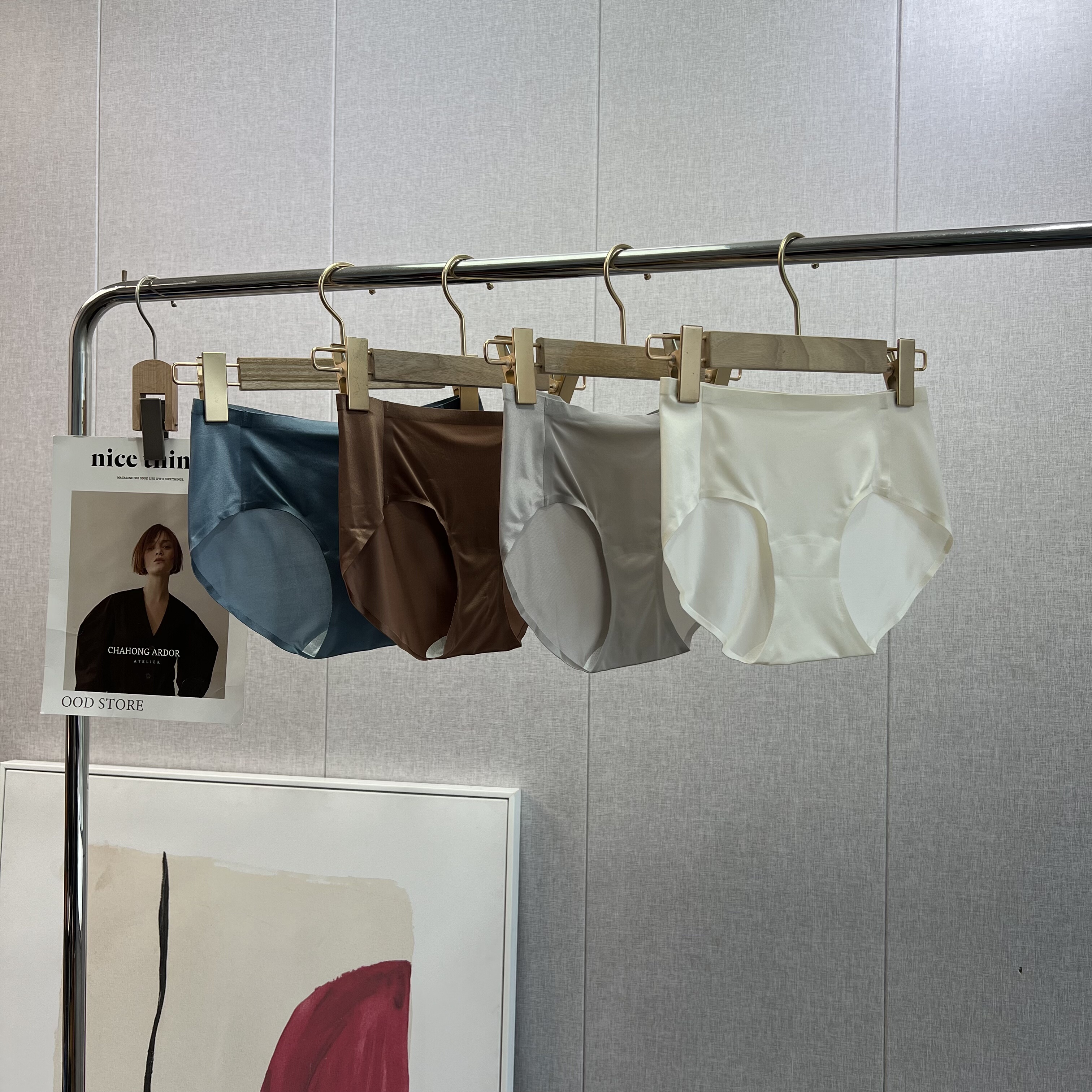 99%无痕白裤子好CP高级缎面冰丝女内裤 无痕裸感包臀内裤女,淘宝优惠券,粉丝福利购,淘宝优惠卷