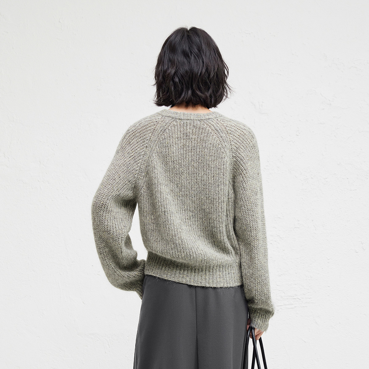 【羊毛】播商场同款V领针织衫女24秋冬慵懒风气质毛衣BDR4SD3895 - 图1