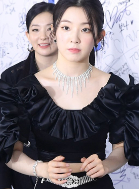 裴珠泫同款重工时尚年会礼服颈链