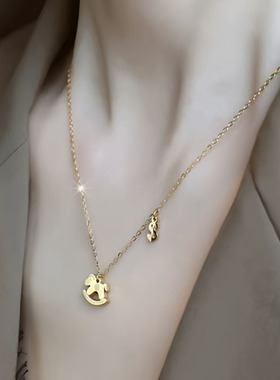 简约马上有钱金色木马钛钢项链女气质轻奢设计感小众百搭潮锁骨链