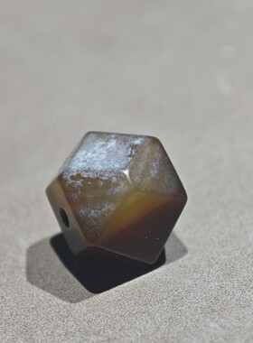 12.3MM藏传唐球唐八棱玛瑙散珠