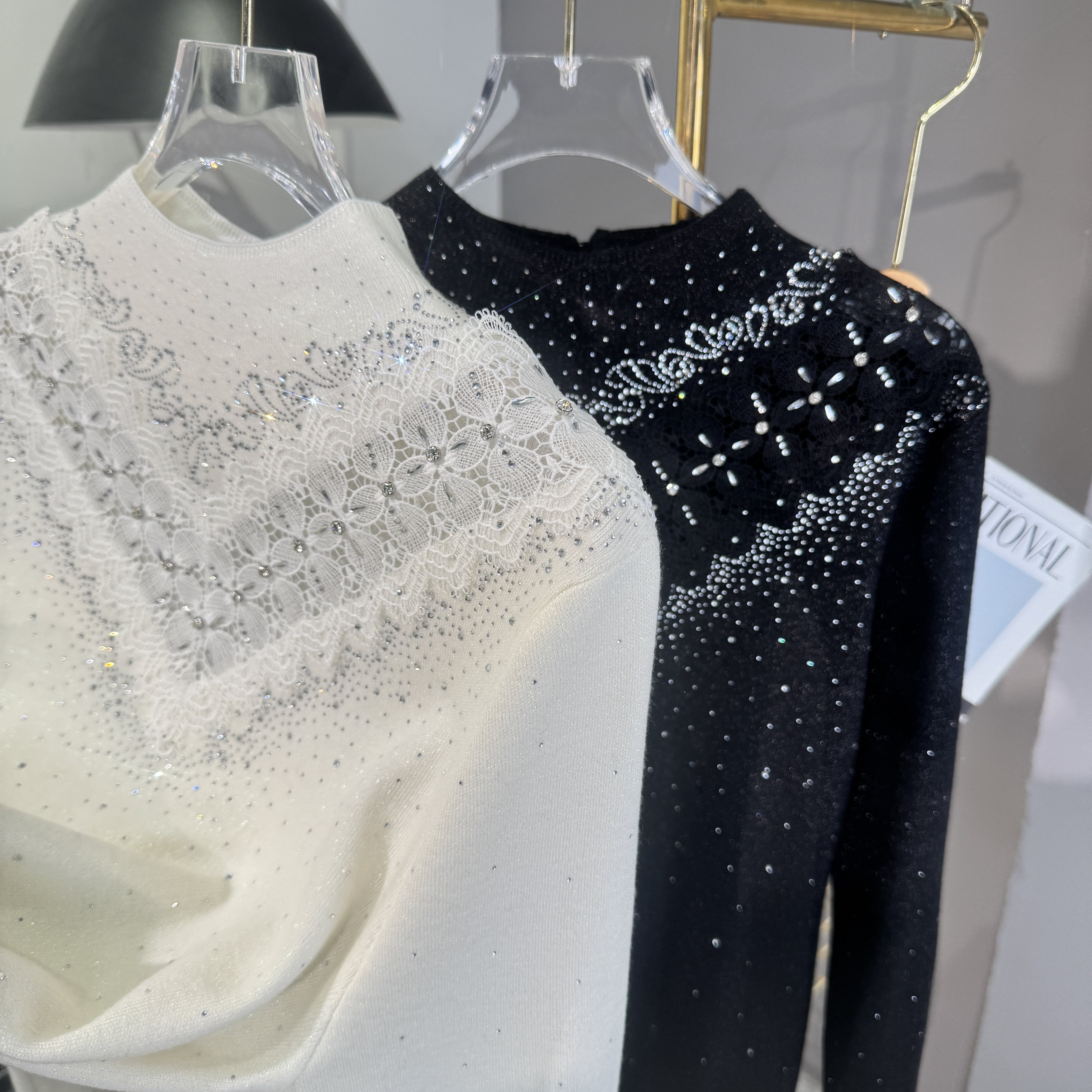 2025秋冬新款重工烫钻镂空高品质羊毛针织衫女喇叭袖半高领毛衣,淘宝优惠券,粉丝福利购,淘宝优惠卷