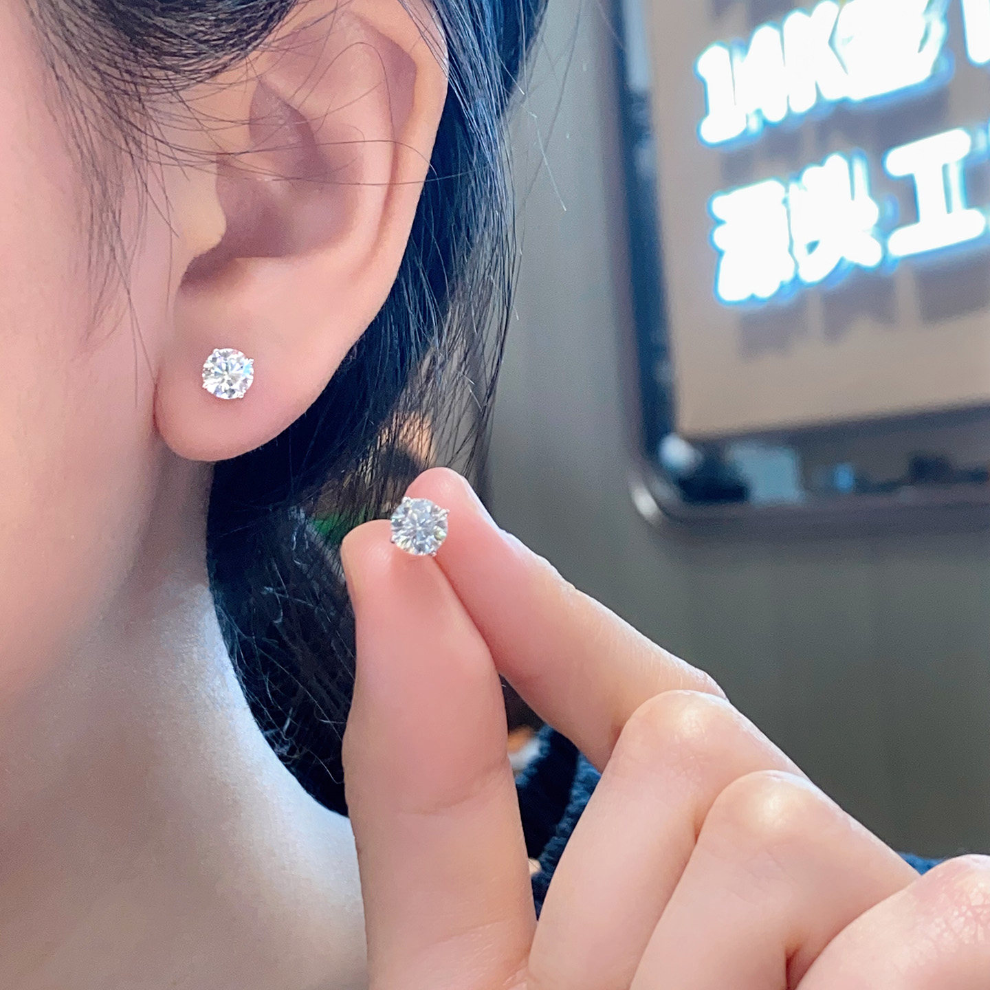 18k金耳钉人工培育钻石耳饰女款单钻六爪pt950四爪螺丝拧扣耳骨钉,淘宝优惠券,粉丝福利购,淘宝优惠卷