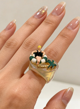 创意卡通人物泳池摆件治愈系度假风爱心戒指 沙滩椰子树童趣指环