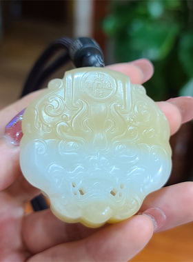 小石头和田玉糖白玉籽料