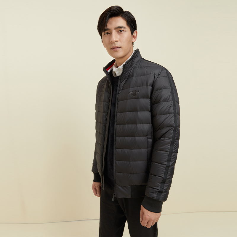 Y26T501Y 2021 千仞岗 年秋冬新款男装短款立领修身轻薄羽绒服外套 Y26T501Y 2021 千仞岗 年秋冬新款男装短款立领修身轻薄羽绒服外套