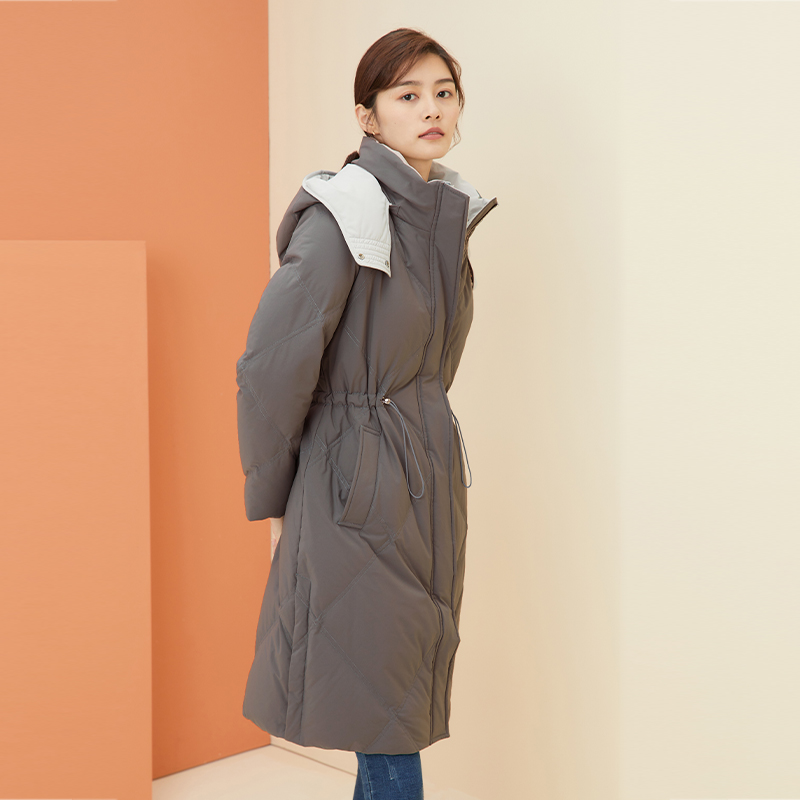 Y26T090Y 2021 千仞岗 年秋冬新款女士中长款收腰修身时尚连帽羽绒服 Y26T090Y 2021 千仞岗 年秋冬新款女士中长款收腰修身时尚连帽羽绒服