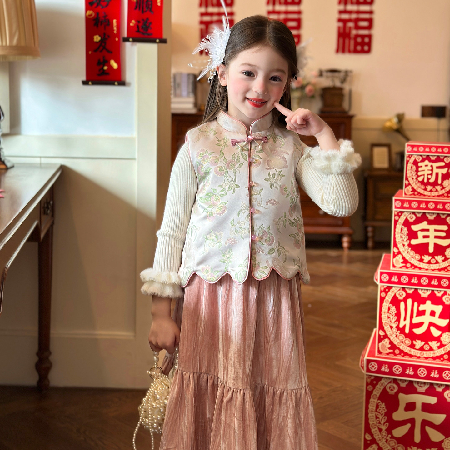 栀了成长记女童装新中式唐装马甲2025冬季儿童国风夹棉拜年服上衣,淘宝优惠券,粉丝福利购,淘宝优惠卷