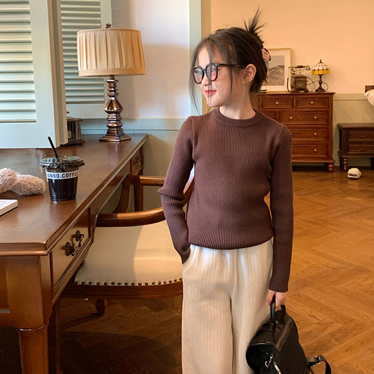 Bonbonfarbener Pullover für Mädchen von Gardenia