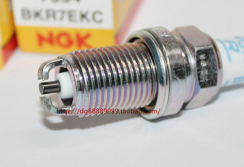 NGK双爪火花塞BKR7EKC适用宝马R850 R1100 R1150 R1200 - 图3