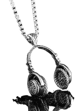 2025秋冬新款复古耳机钛钢项链  时尚潮流耳麦吊坠情侣嘻哈毛衣链