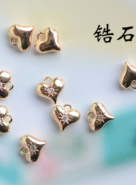 V531 珍珠心 鼓鼓小桃心吊坠 18K包金配件镀18K金饰品配件DIY 1枚