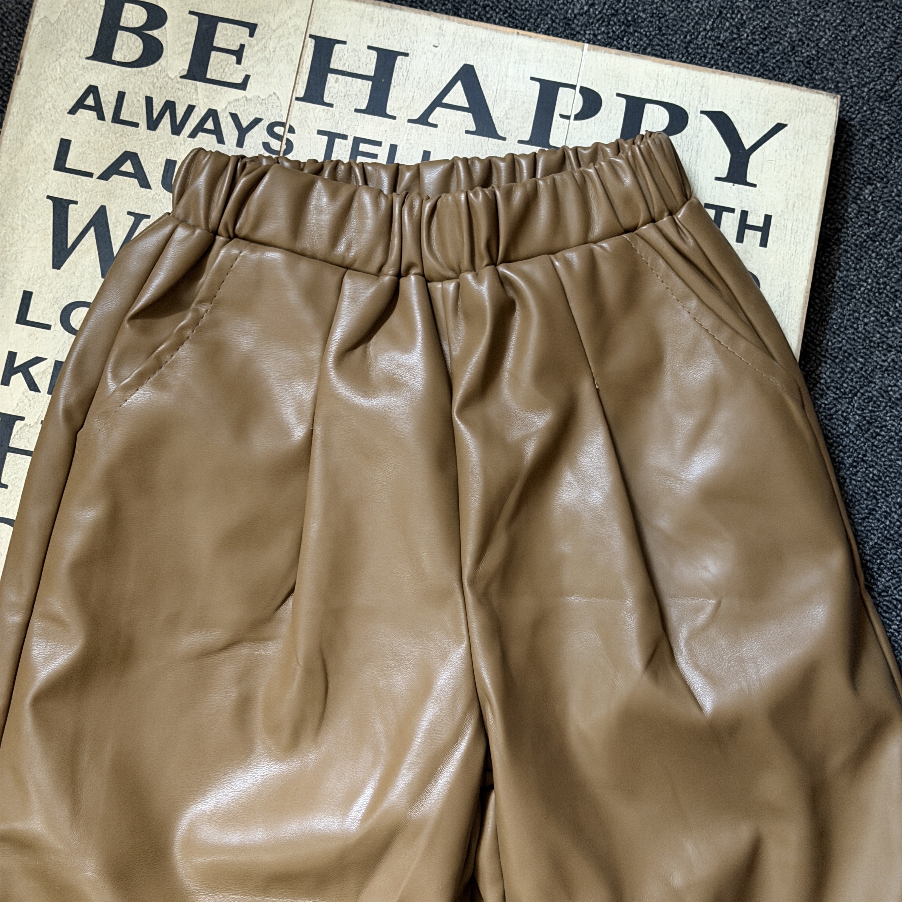 雪宝宝童装 中性风皮裤女童松紧腰阔腿裤宽松百搭时尚男童裤子,淘宝优惠券,粉丝福利购,淘宝优惠卷