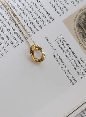 锁骨乌斯代发莫比项链椭圆几何