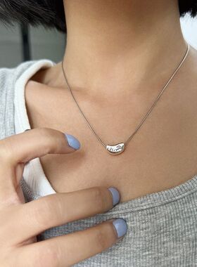 卫衣女小众百搭项链le锁骨豆设计风吊坠蛇骨链冷淡smi个性幸运链