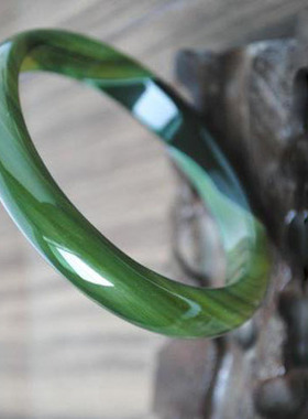 送妈妈绿色饰品玛瑙原石贵妃手镯