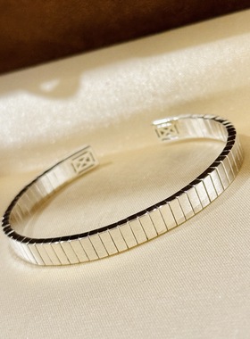 S925纯银 绸缎半钻开口手镯轻奢小众设计感百搭弹簧银简约