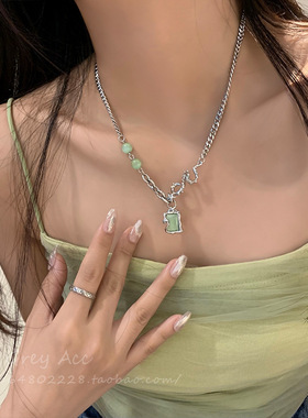 个性清新绿色锆石项链女时尚优雅气质百搭锁骨链ins小众毛衣链潮
