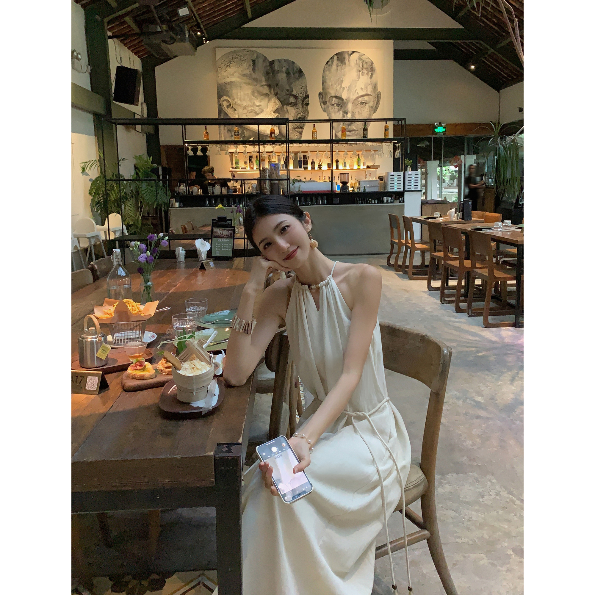 MULVAN 挖肩挂脖连衣裙女夏宽松气质无袖吊带裙高级垂感慵懒长裙 - 图1