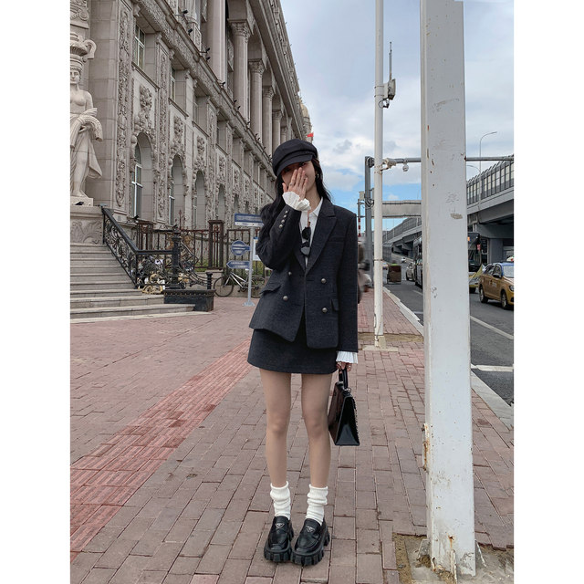 Slim waist-length suit for straight shoulder woolen jacket