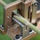 Новые грубые ветви Прививка машины фруктовый дерево трансплантация саженцев