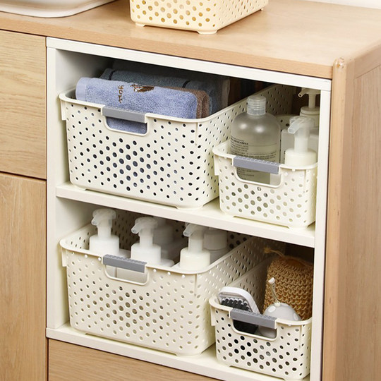Thickened debris storage basket