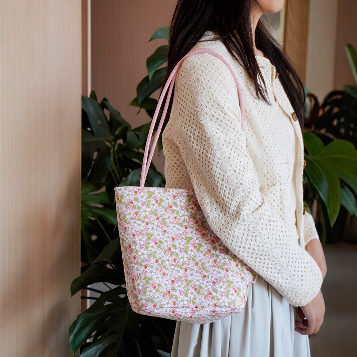 Liberty利伯缇印花水桶包小清新手拎包小众设计师单肩手提腋下包,淘宝优惠券,粉丝福利购,淘宝优惠卷