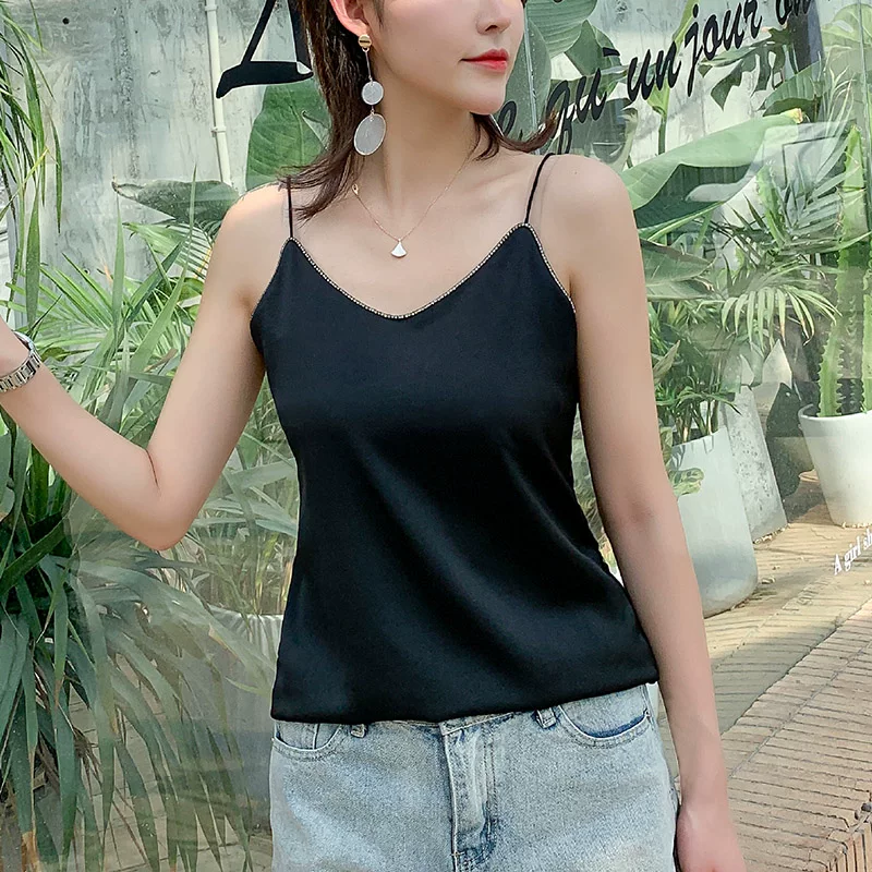 Silk sexy base body-friendly tank top, V-neckline, loose fit