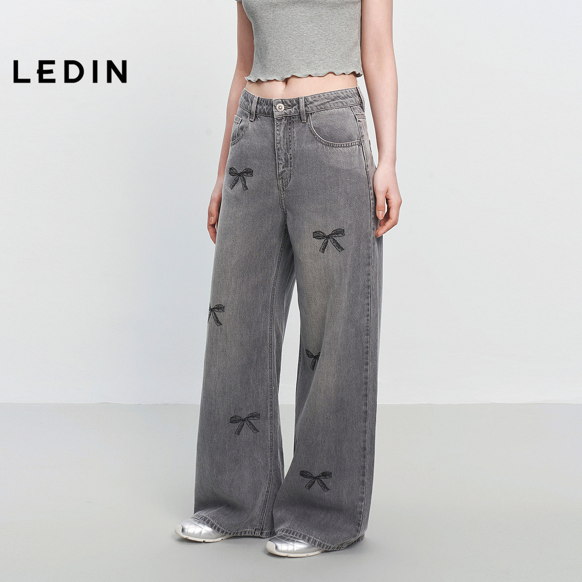 【商场同款】乐町春夏新款蕾丝蝴蝶结印花牛仔直筒裤C1HAF2175