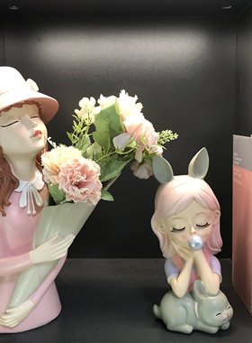 少女心伊丽莎白捧花女孩套装摆件