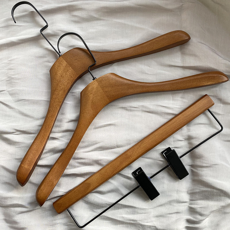 高档橡木胡桃色实木衣架清漆男士男装店复古色防滑木质木头衣挂衣,淘宝优惠券,粉丝福利购,淘宝优惠卷