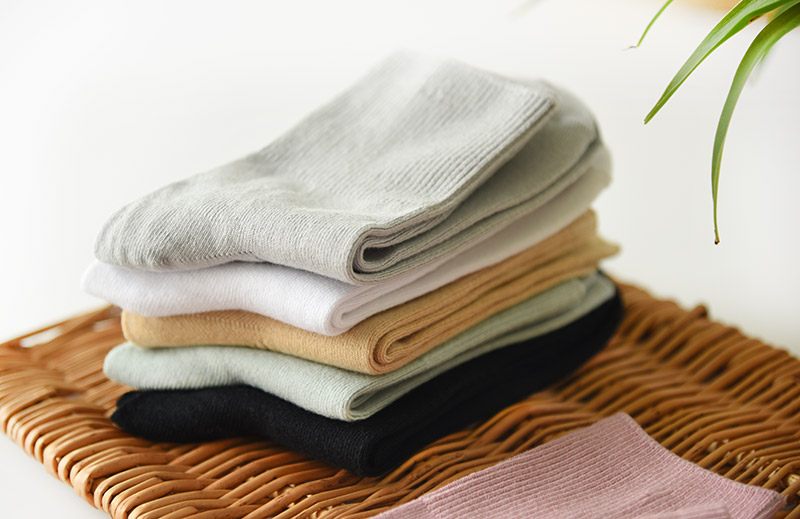 Women's bamboo fiber solid color elastic soft mid-tube socks