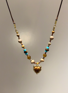 美拉德虎眼石串珠爱心项链