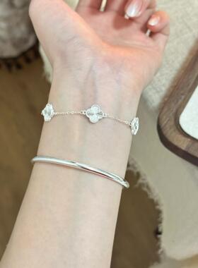 高颜值银色四叶草手链女闺蜜学生百搭手串精致轻奢高级感小众配饰