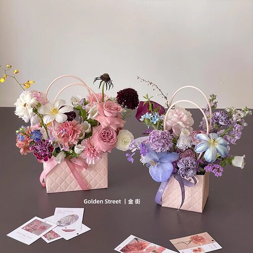 母亲节马卡龙手提插花袋格纹小花篮鲜花包装牛皮纸盒子花艺材料 - 图0