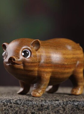 阿根廷绿檀木雕刻胖胖猪款摆件厂家批发规格6.8×4×3.5工艺摆饰