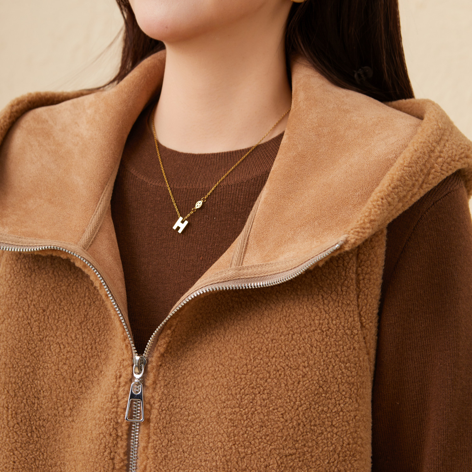 采多宝大码女装胖mm2025冬季新款加绒加厚设计感气质减龄连帽马甲,淘宝优惠券,粉丝福利购,淘宝优惠卷