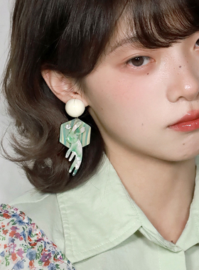西迟原创设计树脂兔子耳环