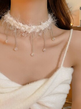 秋冬白色毛绒颈链女项圈颈带项链圣诞氛围感choker高级感脖子配饰