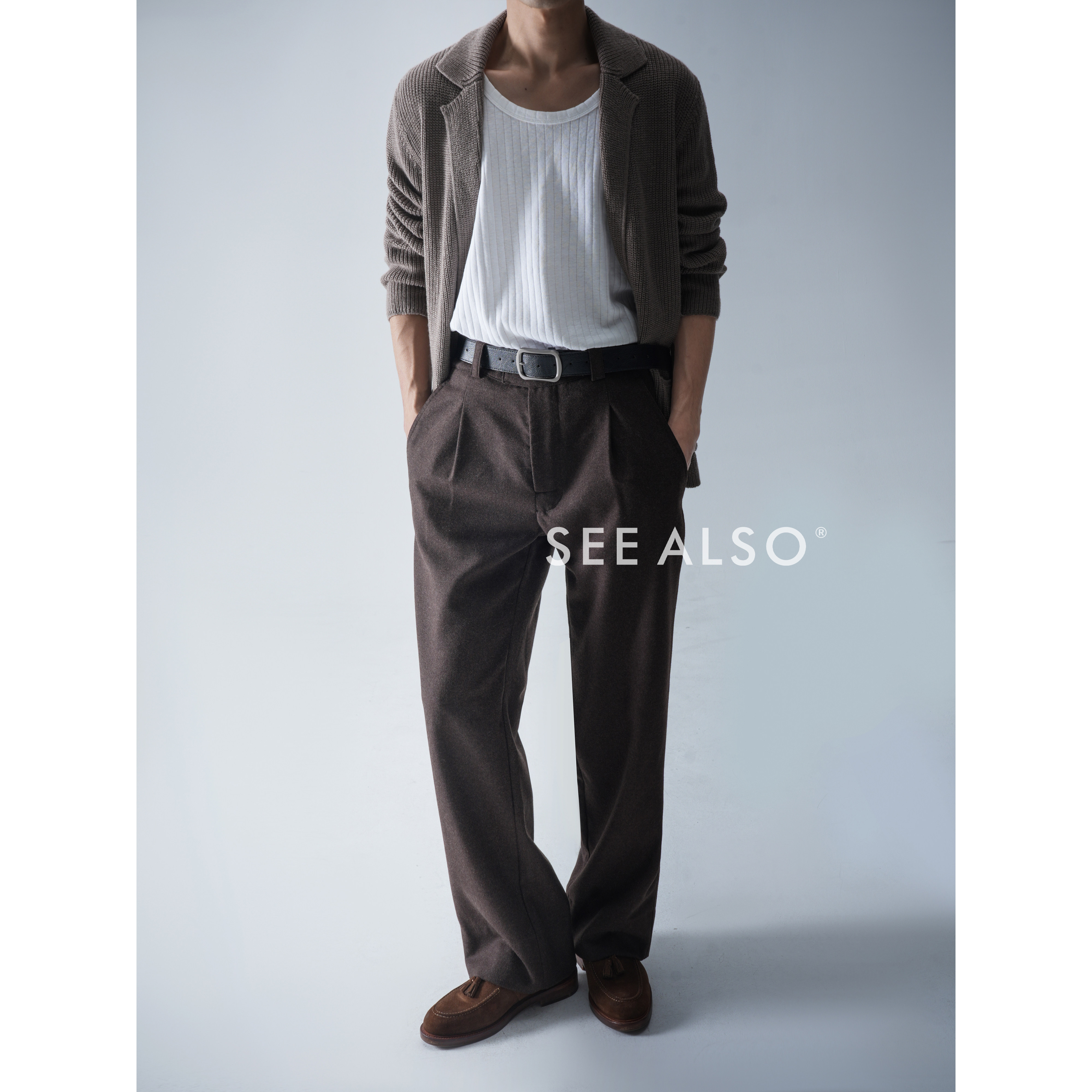 SEE ALSO『黑标旗舰』青果领绵羊毛老钱新贵排扣翻领开衫道袍毛衣 - 图3