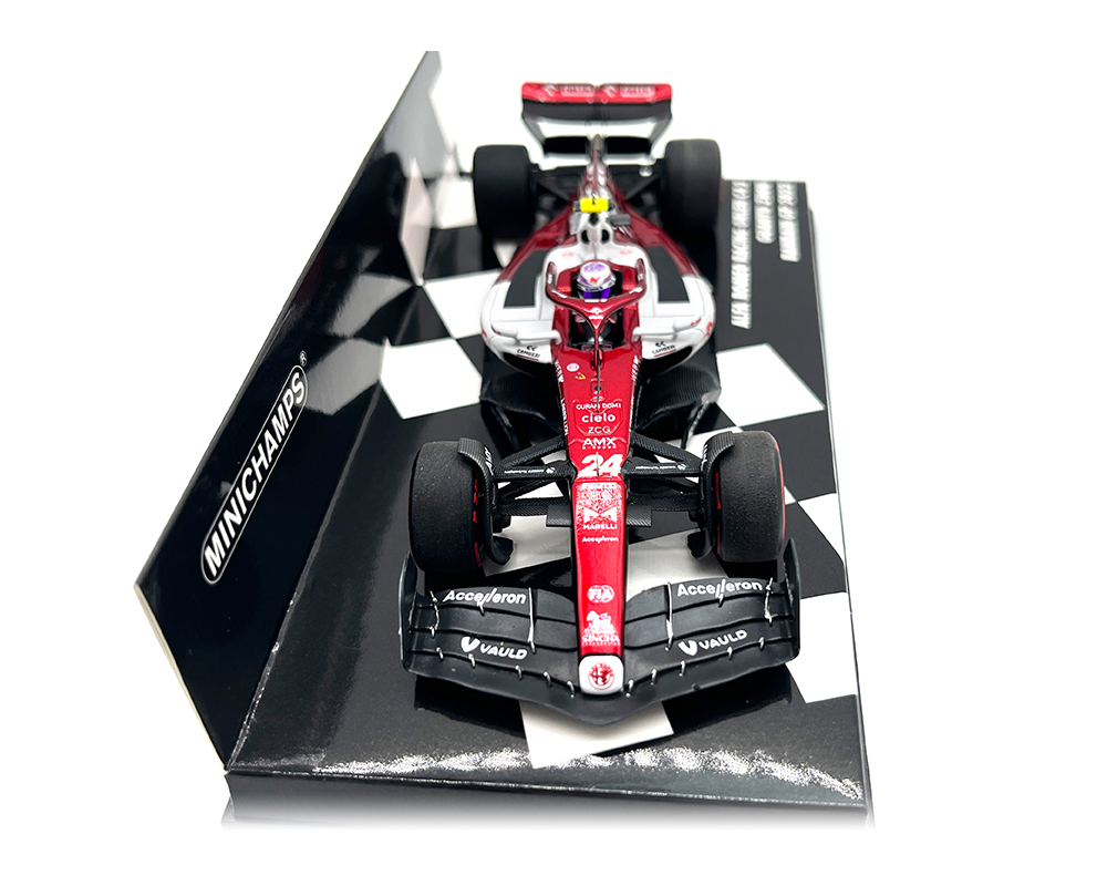 F1赛车模型摆件1:43迷你切阿尔法罗密欧周冠宇2022年C42巴林站-图2