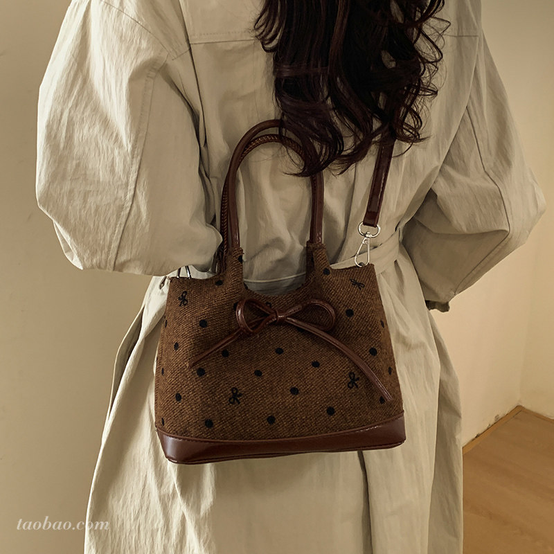 秋冬季复古包包女2025新款时尚百搭斜挎包精致迷你超火手提小拎包,淘宝优惠券,粉丝福利购,淘宝优惠卷