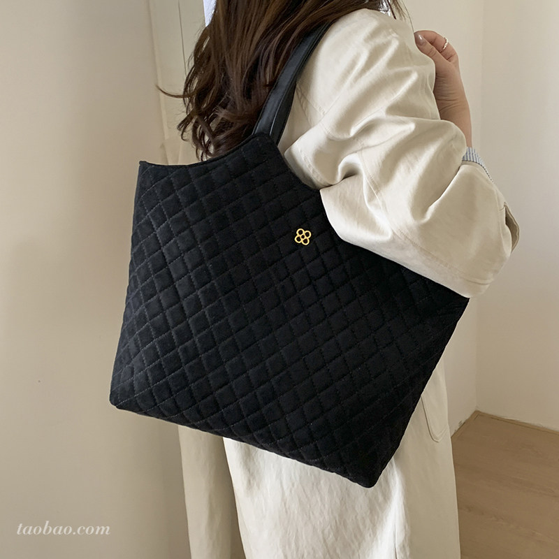 菱格绣线大容量包包女2025秋冬季新款复古麂皮绒单肩包手提托特包,淘宝优惠券,粉丝福利购,淘宝优惠卷