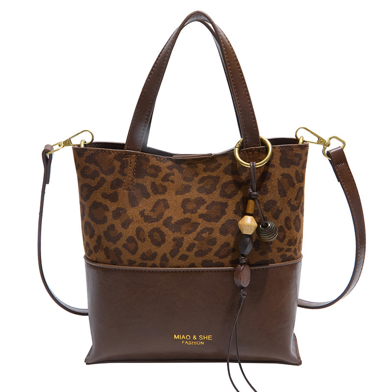 复古撞色拼接小包包女2025新款时尚百搭斜挎包精致超火手提水桶包,淘宝优惠券,粉丝福利购,淘宝优惠卷