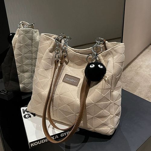 Вместительная и большая демисезонная сумка на одно плечо, подходит для студента