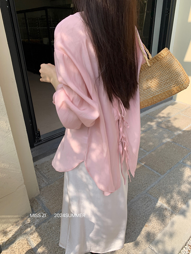 MISS ZI2024夏季后背绑带蝴蝶结防晒衫罩衫女设计感开叉立领衬衣 - 图1