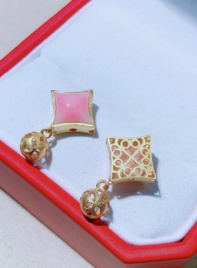 MM0909  银镶嵌天然女皇贝粉方块吊坠滴流搭配小铃铛2cm配饰