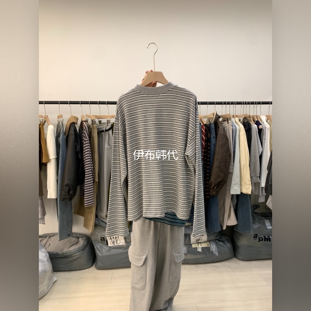 CEDARWOOD韩国东大门正品代购25冬款 圆领休闲纽扣条纹长袖T恤女 - 图1