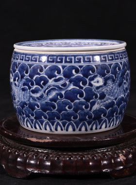 大明万历年制青花蓝托白云凤纹盖罐蛐蛐罐